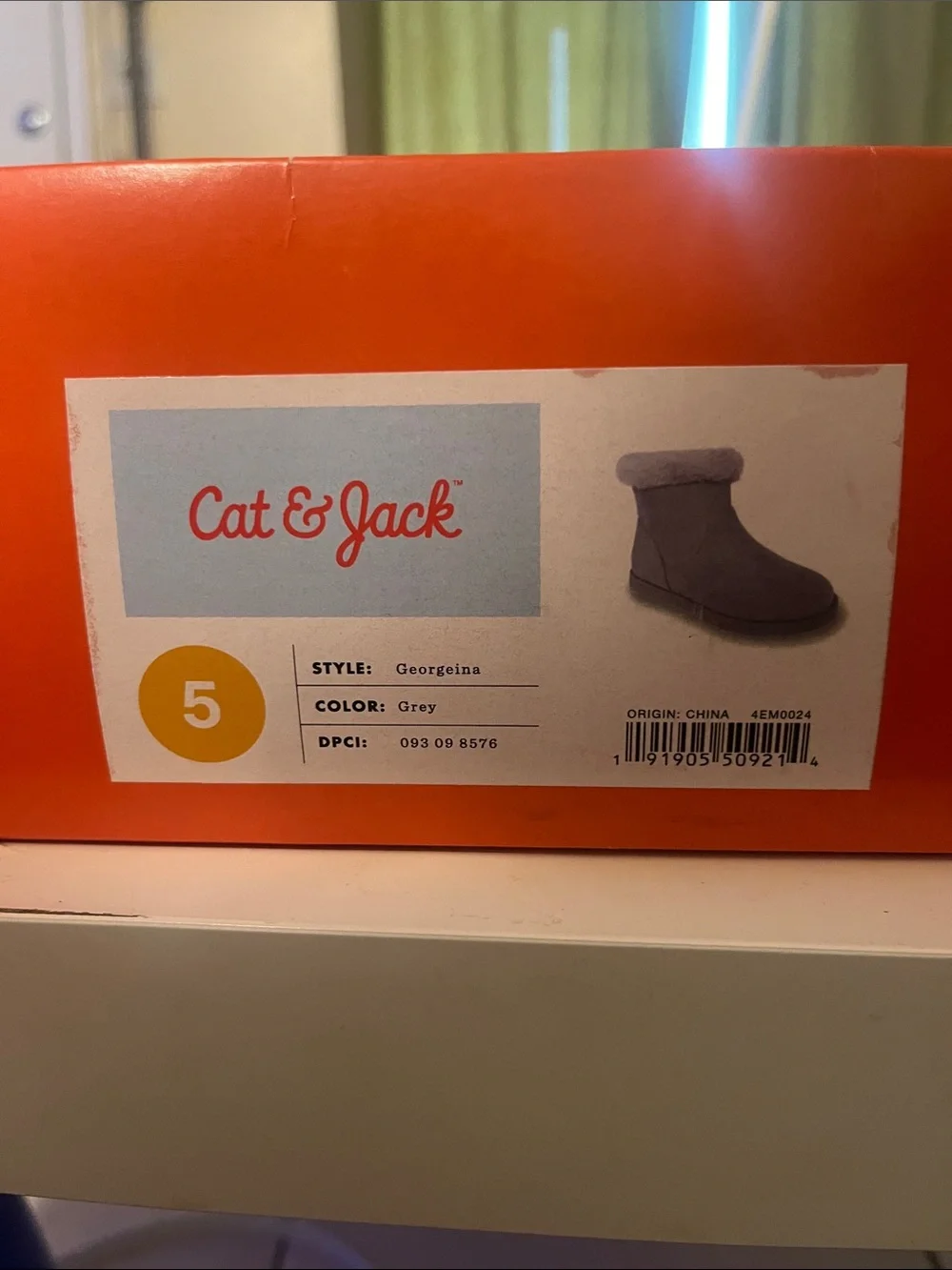 Cat & Jack Girls' Silver Glitter Faux-Fur Winter Boots